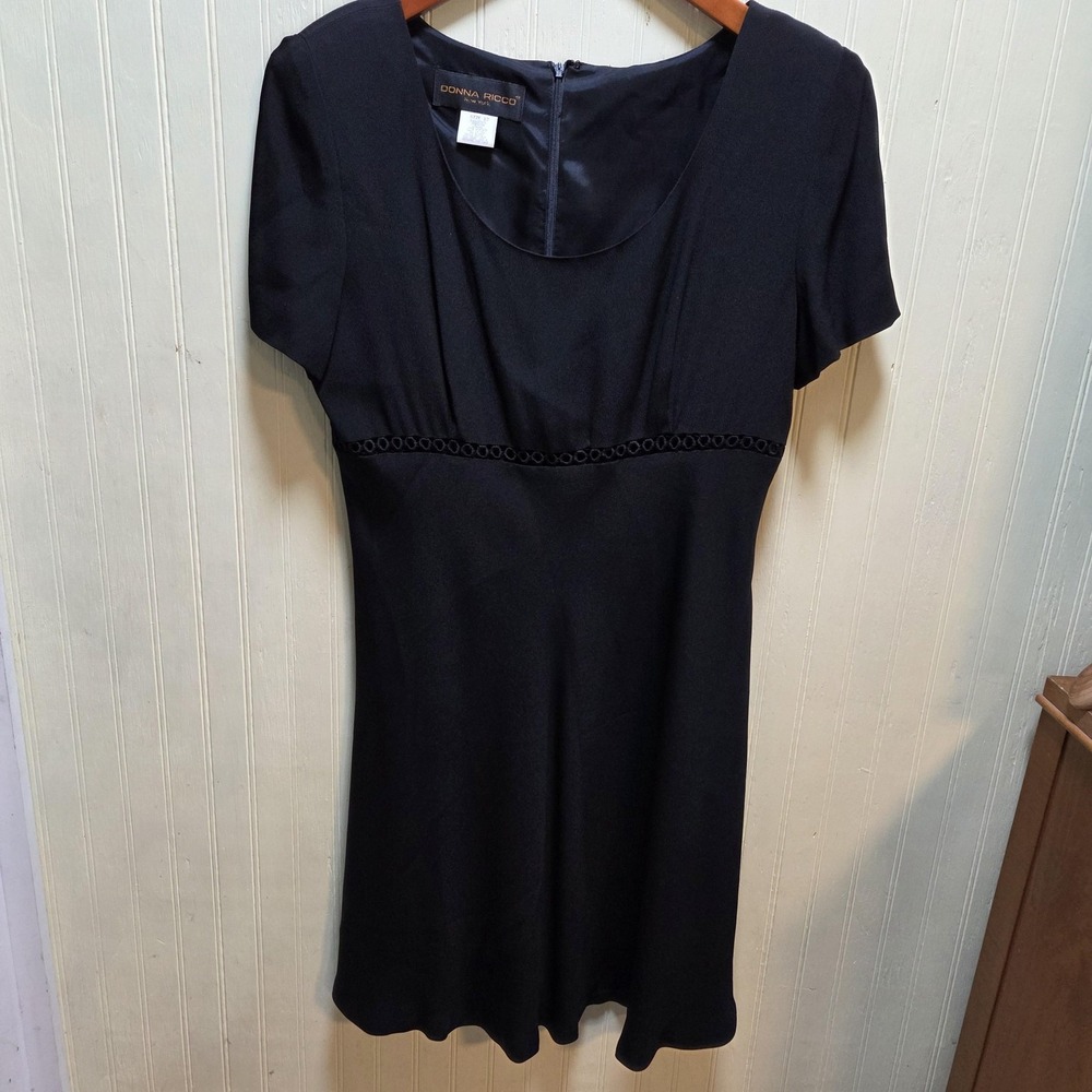 Donna Ricco Dress Womens 12 Black Short Sleeve Scoop Neck Fit & Flare Knee